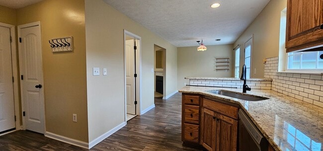 Photo - Charming 3 Bedroom, 2.5 Bath Home in Pike County!