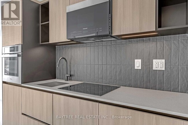 Photo - 2 Augusta Ave Unit 808