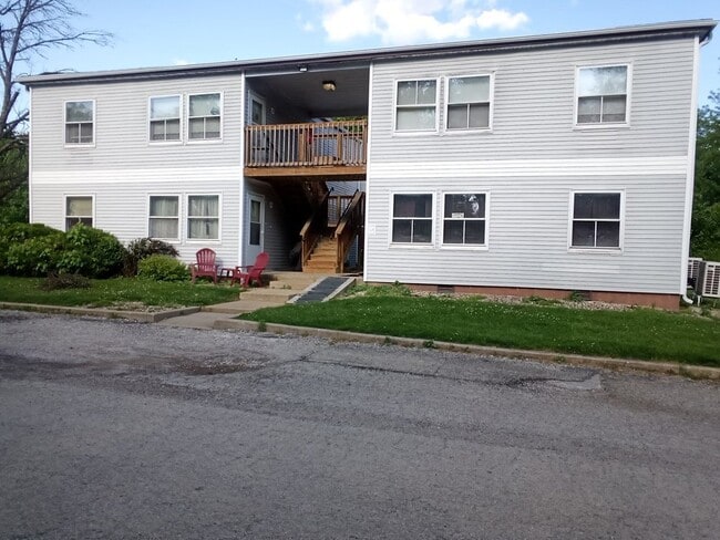 Building Photo - 404 E 6th St Unit #404