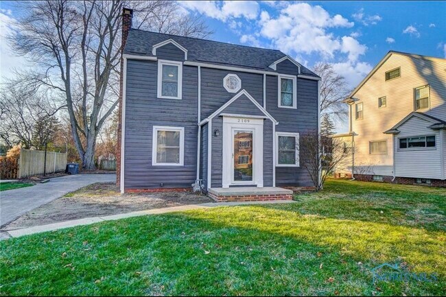 Photo - 2109 Brookdale Rd House