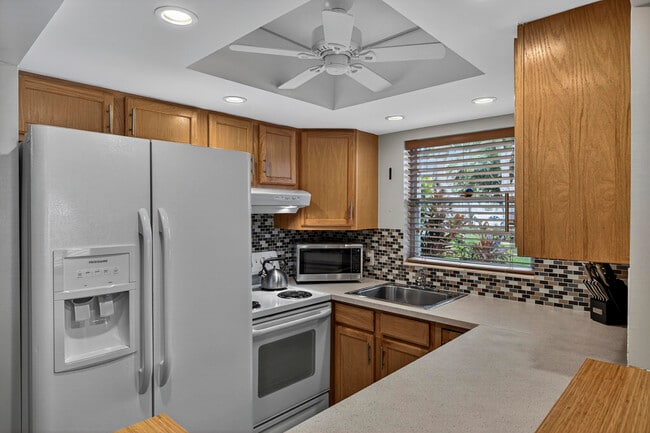 Photo - 125 Newport I