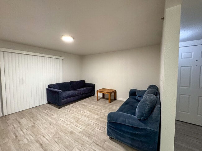 Photo - 728 W 1720 N