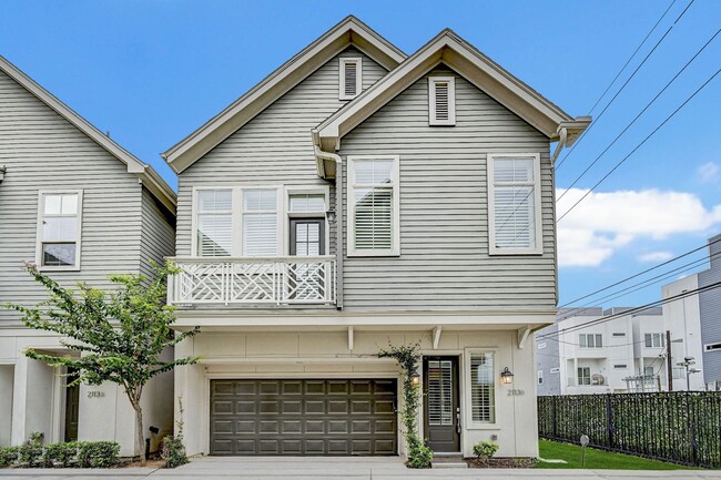 Building Photo - Spacious Corner Parcel 3-Bedroom Home in M...