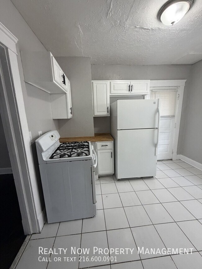 Photo - 3348 W 100th St Unit 1