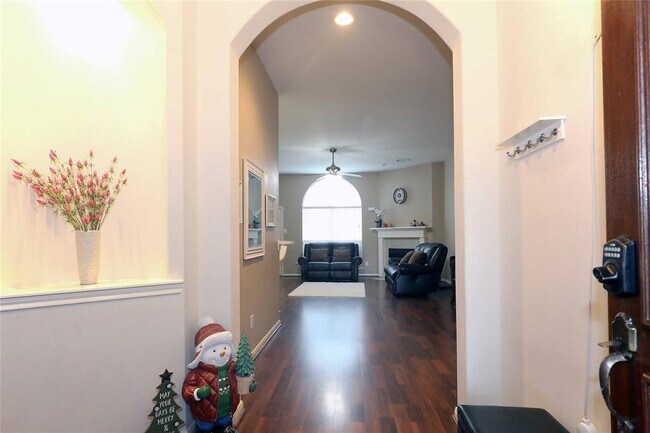 Photo - 1127 Sussex Trail