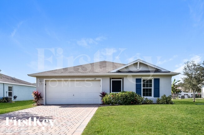 Building Photo - 1195 Desmond St