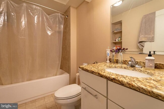 Photo - 1501 Locust St Unit 803