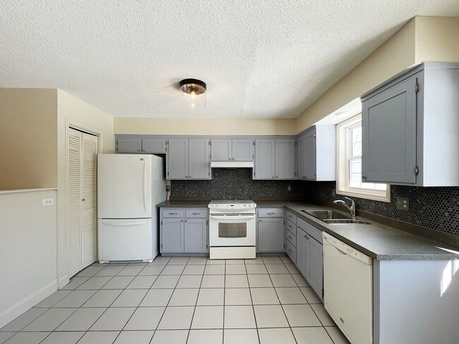 Photo - A Perfect Place to Call Home!!