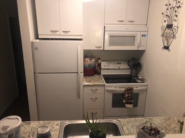 Galley Kitchen - 1089 River Rd Unit #1