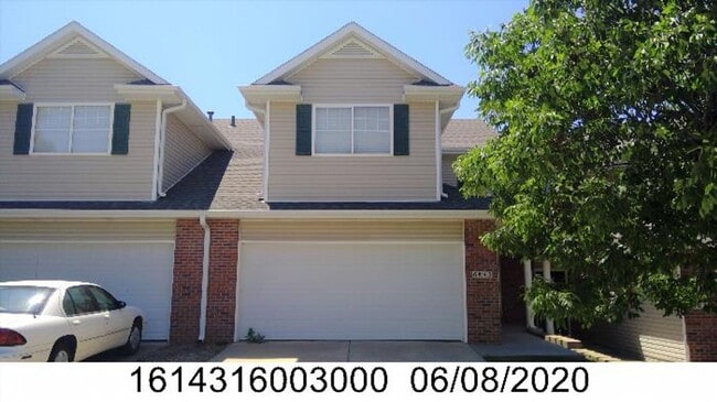 Building Photo - South Lincoln Townhouse