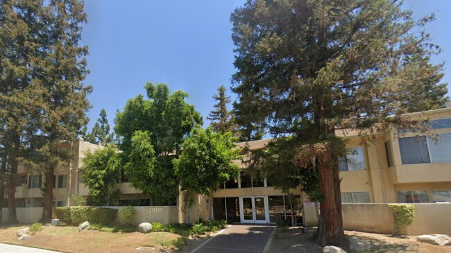 Front of Building - 7800 Topanga Canyon Blvd Unidad 217