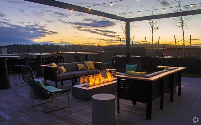 Enjoy beautiful views from our rooftop! - Valdok Rental