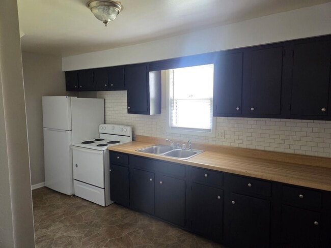 Photo - Remodeled 2 bed unit, ready for a new family