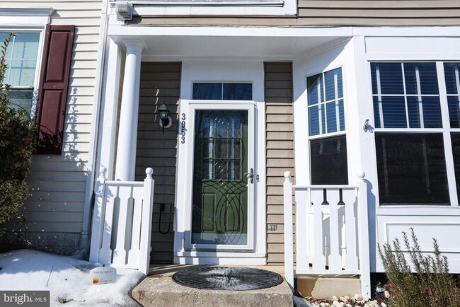 Photo - 3953 Hartlake St