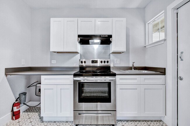 Photo - 1020 W French Pl Unit 1020-2