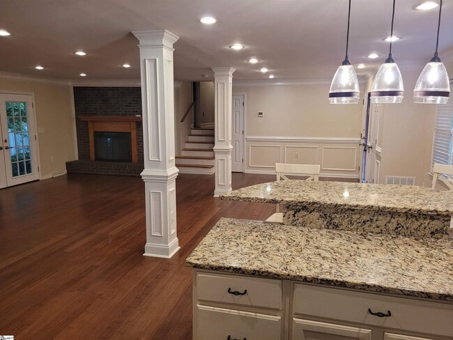 Photo - 103 Pinehurst Dr