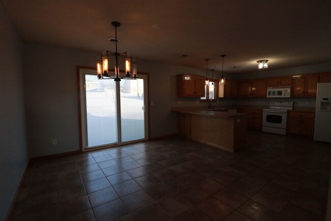 Photo - Beautiful 3 bedroom home just minutes from...