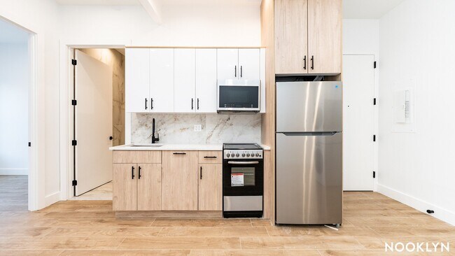 Photo - 897 New York Ave Unidad 1R