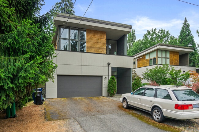 Building Photo - 2325 N 122nd St Rental