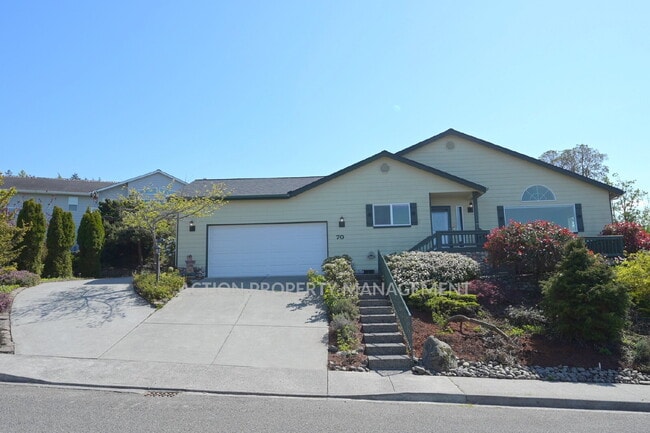 Building Photo - 3 bed 2 bath in Emerald Highlands, Sequim