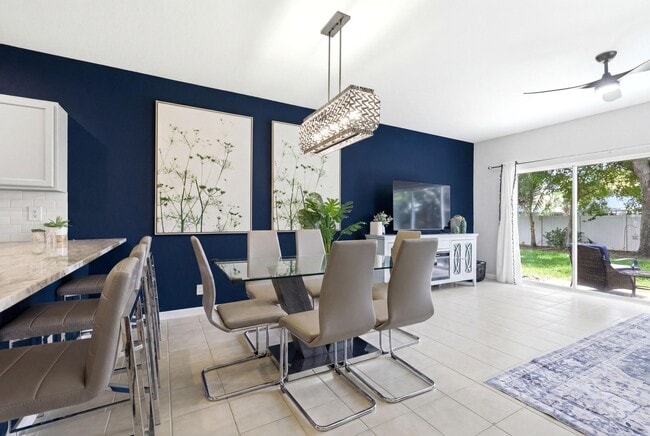 13354 Georgian Ct