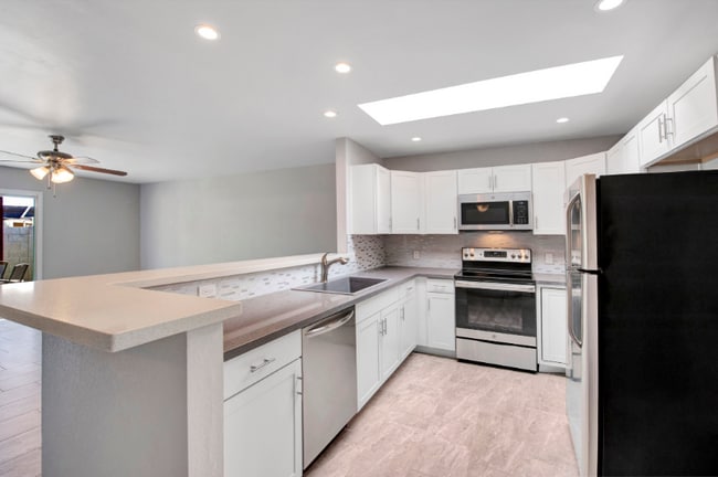 Photo - 2515 E Villa Maria Dr