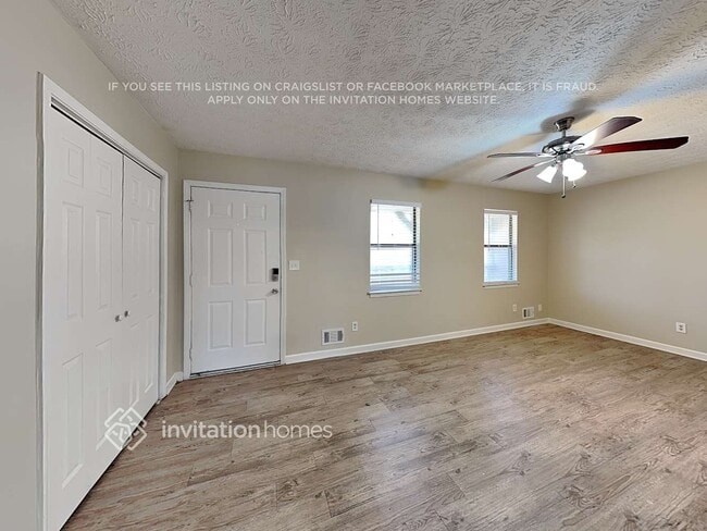Photo - 125 Trace Dr