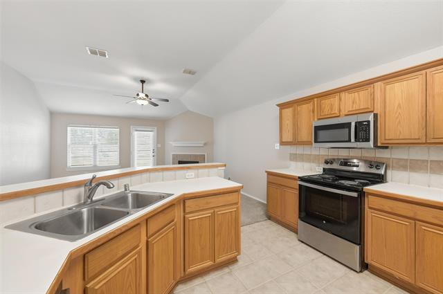 Photo - 3045 Meadowbrook Dr