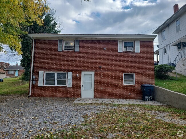 Building Photo - 1464 Greenbrier Ave SE Unit 1464 Rental