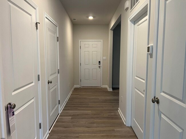 Photo - 109 Malibu Dr