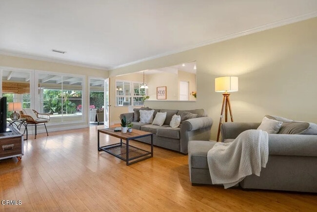 Photo - 491 S Brent St