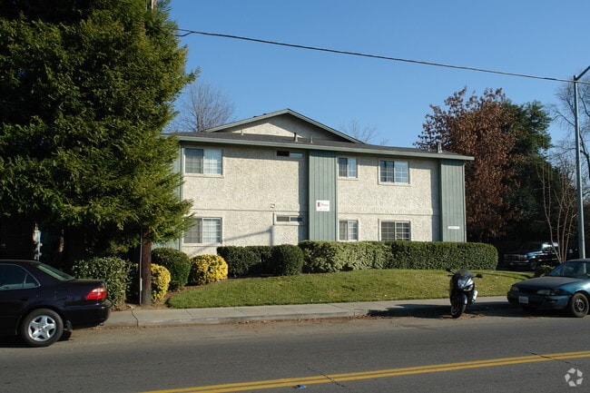 Photo - 480 Manzanita Ave