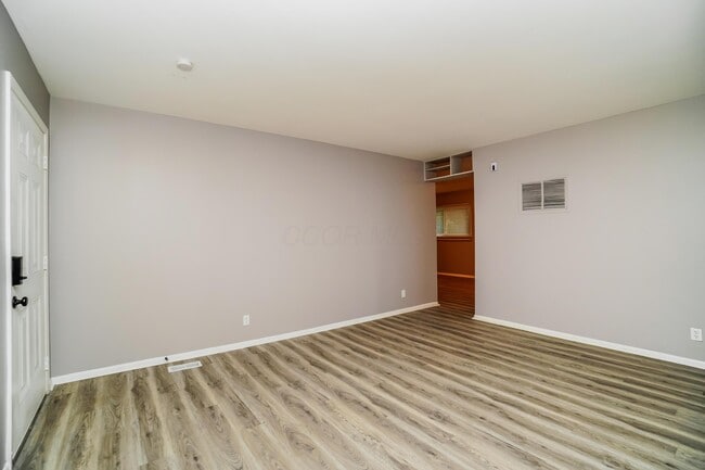 Photo - 608 Palace Ln