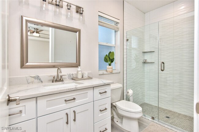 Photo - 725 95th Ave N