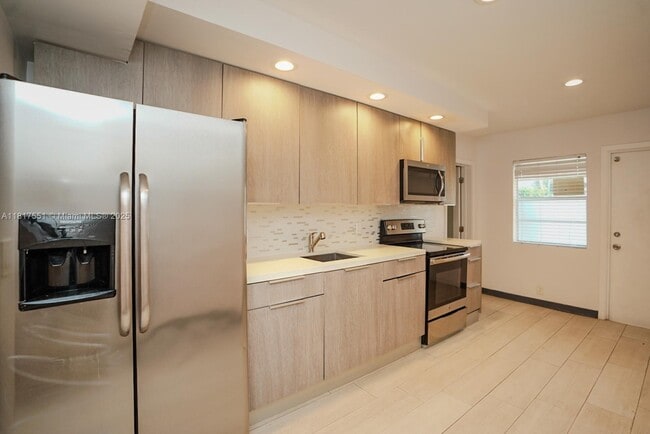 Photo - 901 Euclid Ave Condo Unit 11