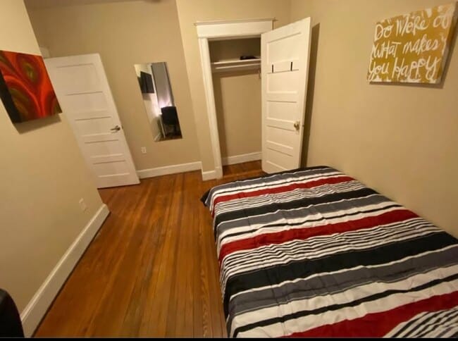 Photo - 2626 11th St NW