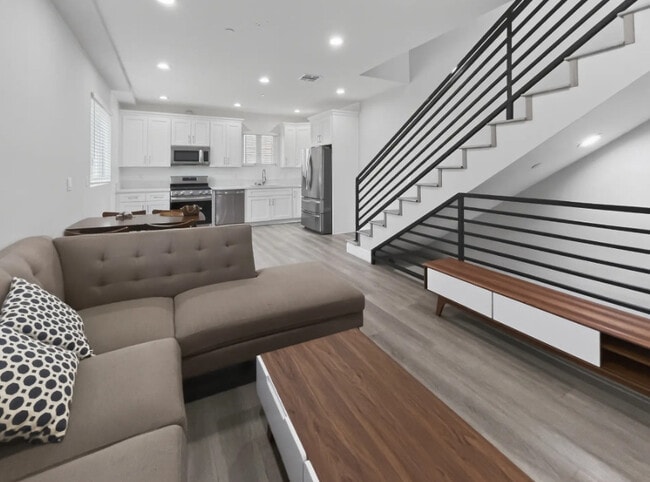 Photo - 5401 Carlin St