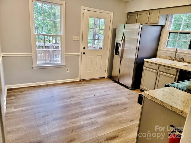 Photo - 6414 Rockshire Dr