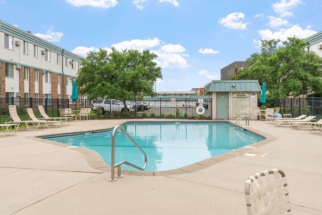 Como Park Apartments