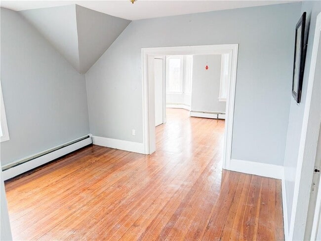 Photo - 53 Bancroft St