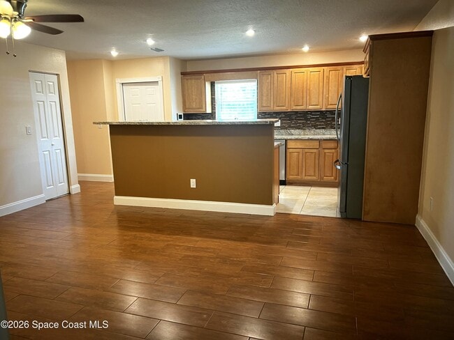 Photo - 1298 Vandalia Ave SE