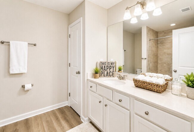 Photo - 35 Agonia Ln
