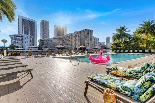 2602 E Hallandale Beach Blvd Unidad SI ID1227437P