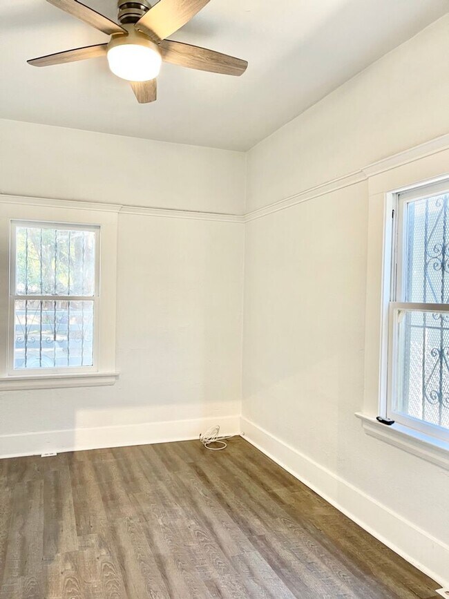 1651 11th Pl Unit 1651