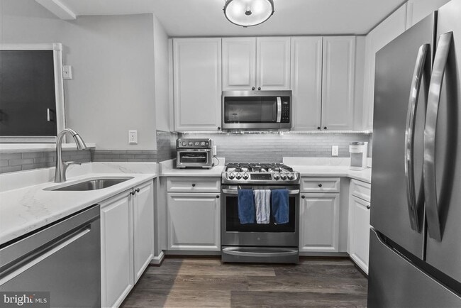 Photo - 171 Somervelle St Unit 406