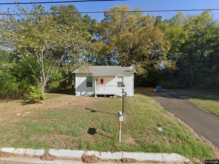 Photo - 1503 E Travis St Casa
