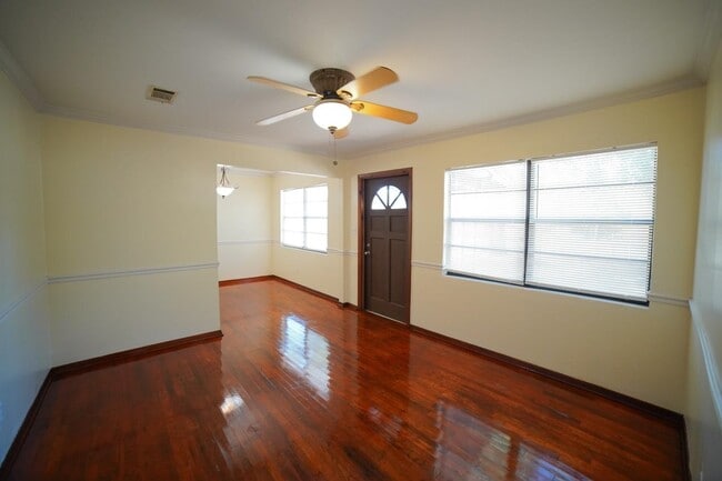 Photo - 231 Gaile Ave