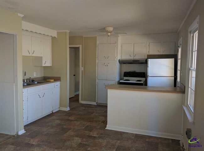 Photo - 105 Oakdale Dr