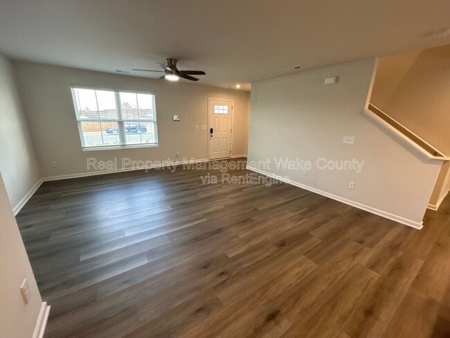 262 Hunting Wood Dr
