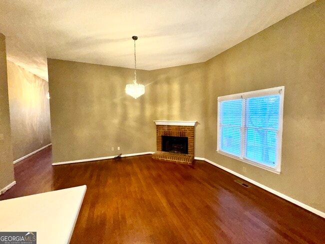 Photo - 216 Spring Hill Ct